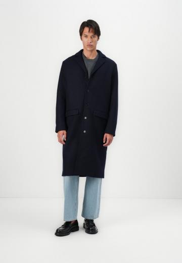 Шерстяное пальто