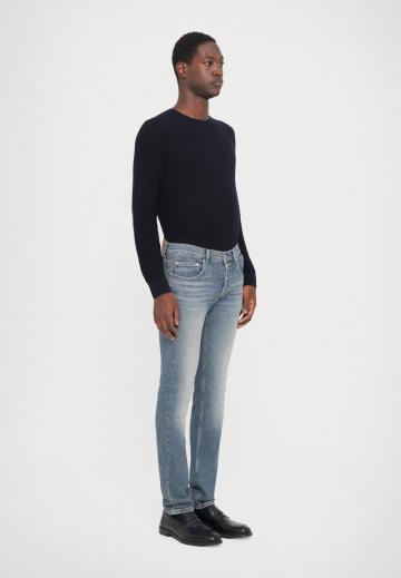 Узкие джинсы