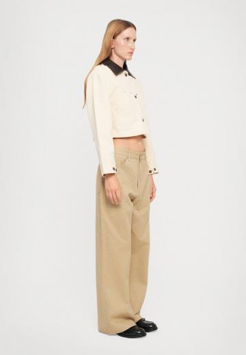 Короткая куртка