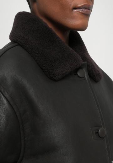 Кожаная куртка