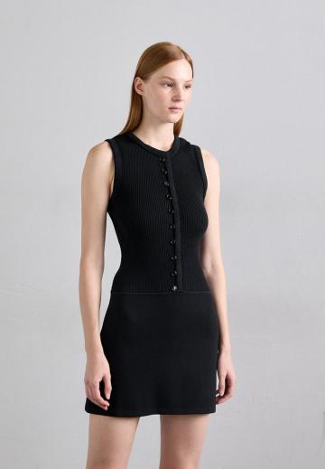 Платье футляр