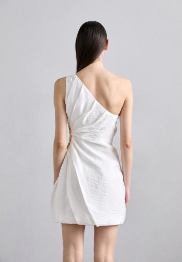 Короткое платье