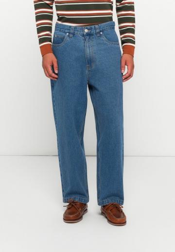 Свободные джинсы