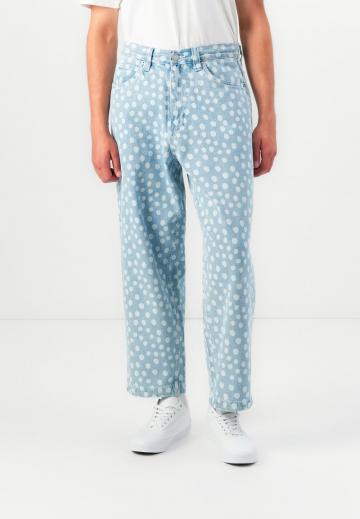 Свободные джинсы