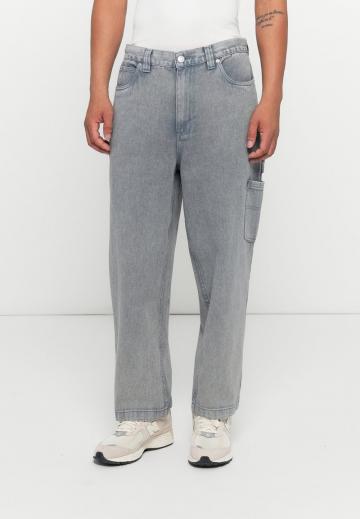Свободные джинсы