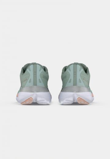 Беговые кроссовки