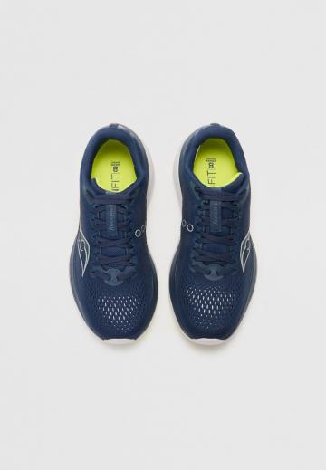 Беговые кроссовки