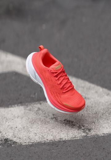 Беговые кроссовки