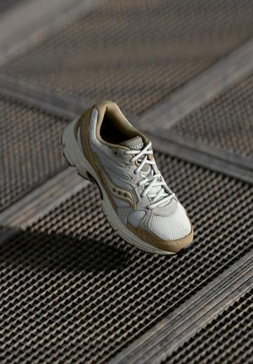 Гандбольные кроссовки