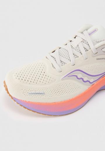 Беговые кроссовки