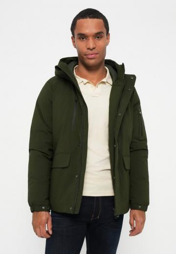 Зимняя куртка