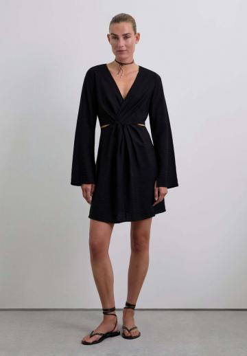 Платье футляр