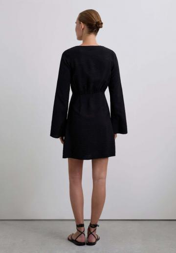 Платье футляр