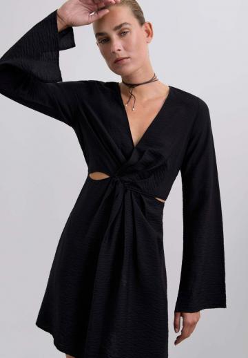 Платье футляр