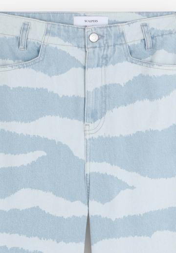 Клешеные джинсы