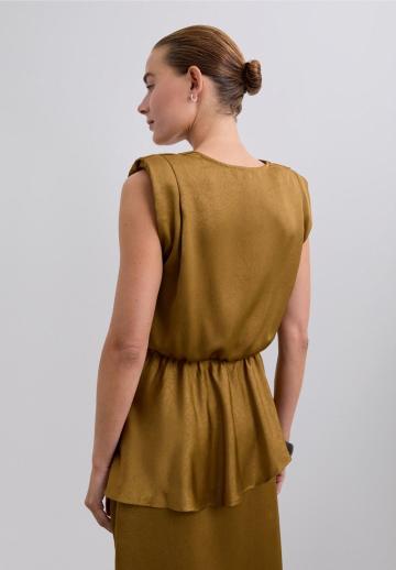 Блузка без рукавов