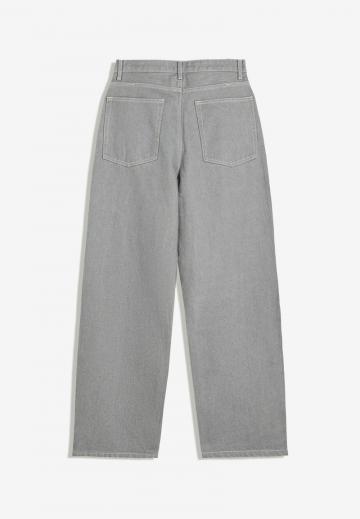 Свободные джинсы