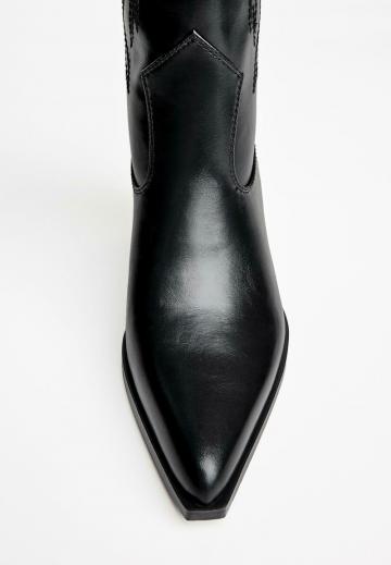 Ковбойские сапоги