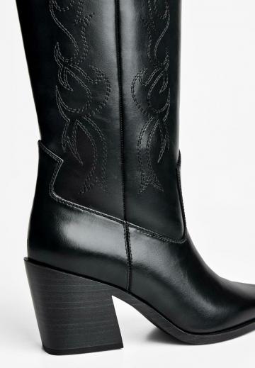 Ковбойские сапоги