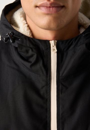 Зимняя куртка