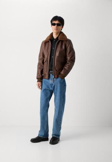 Куртка бомбер