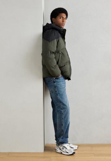 Зимняя куртка