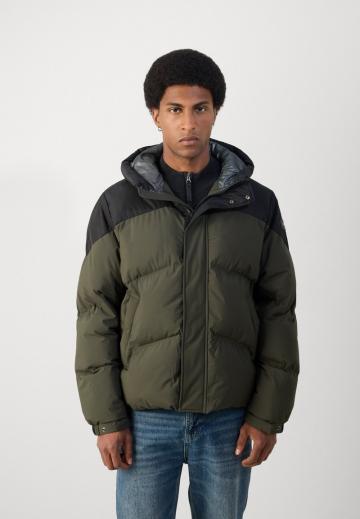 Зимняя куртка