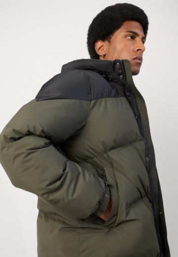 Зимняя куртка