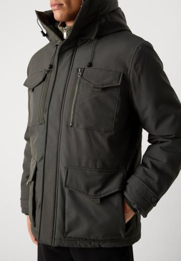 Зимняя куртка