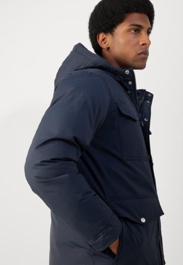 Зимняя куртка