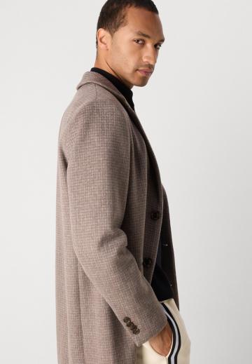 Шерстяное пальто