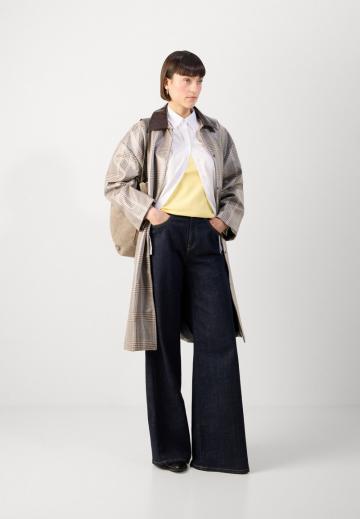 Шерстяное пальто