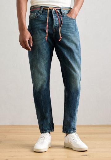 Прямые джинсы