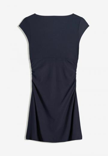 Короткое платье