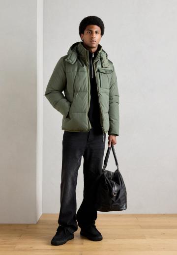 Зимняя куртка