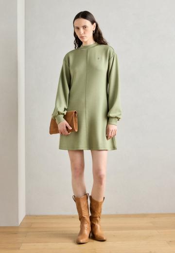 Короткое платье