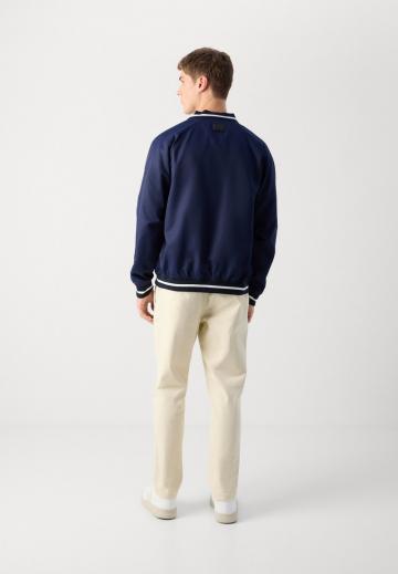 Куртка бомбер