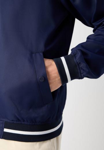 Куртка бомбер