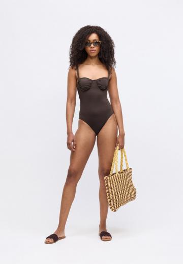 Слитный купальник