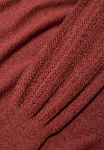 Вязаное платье