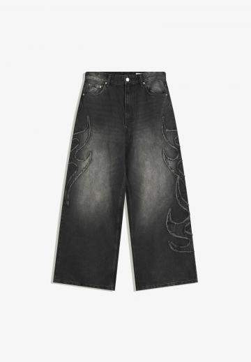 Свободные джинсы