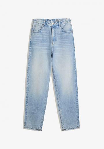 Прямые джинсы