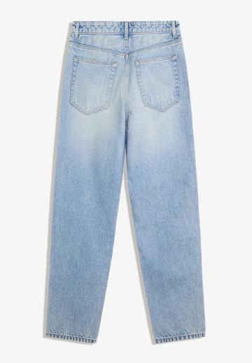 Прямые джинсы