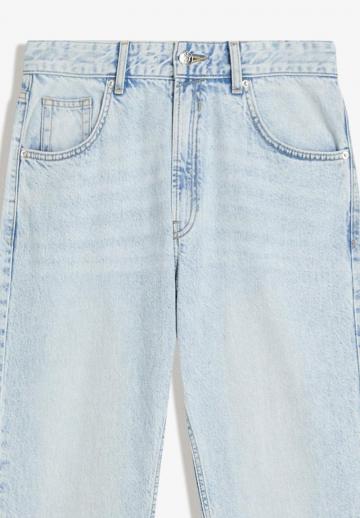 Прямые джинсы