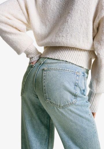 Прямые джинсы