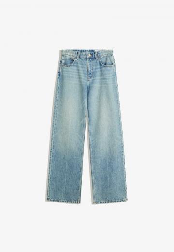 Прямые джинсы