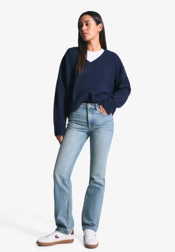 Прямые джинсы