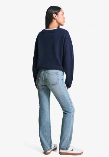 Прямые джинсы