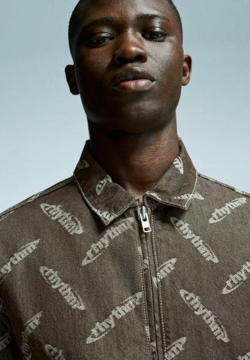 Джинсовая куртка