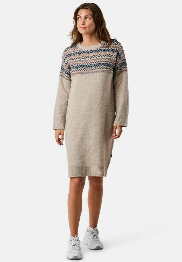 Вязаное платье